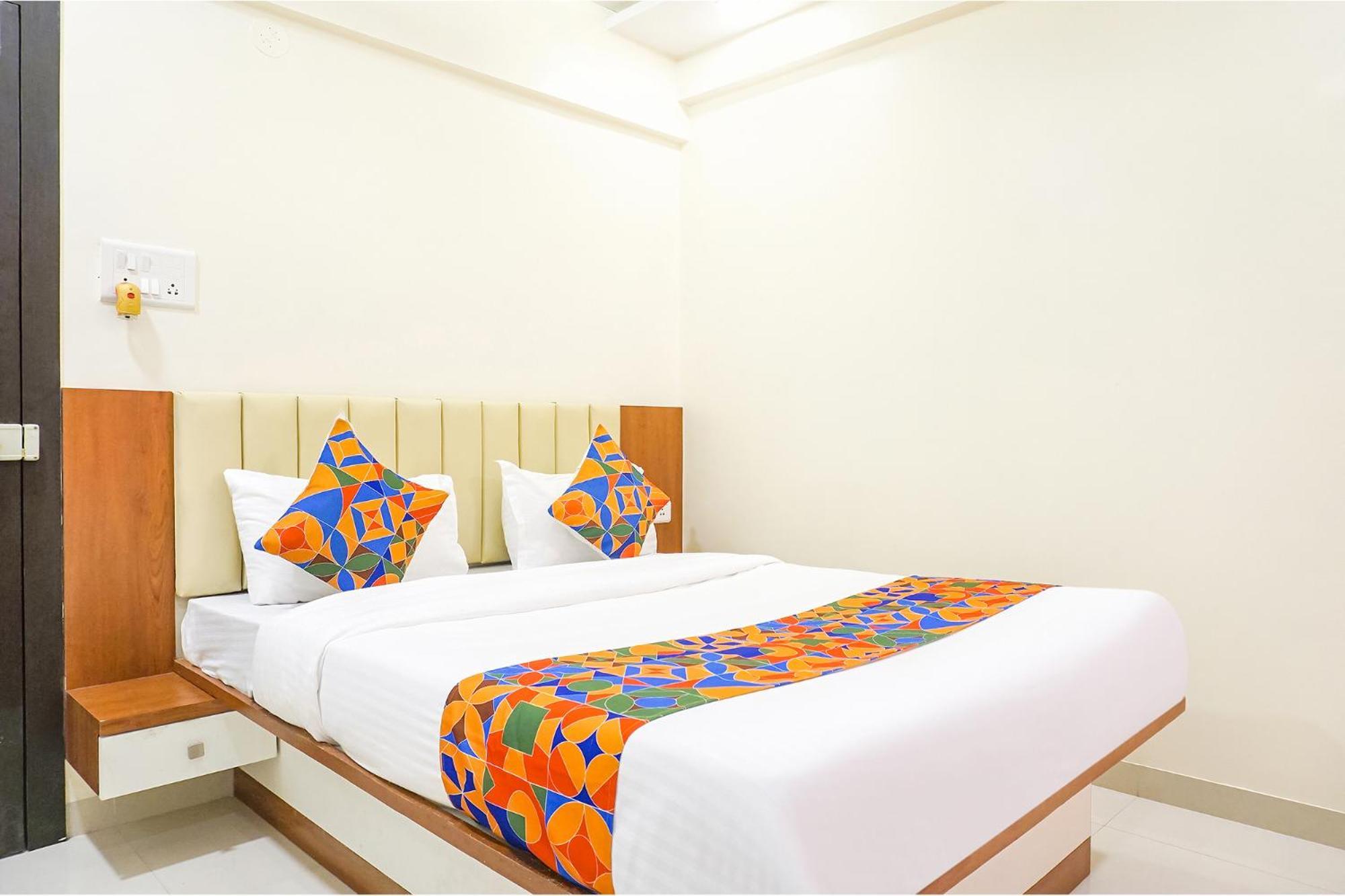Fabhotel Majestic Luxurious - Nr Rajaram Bhiku Pathare Stadium Poona Buitenkant foto