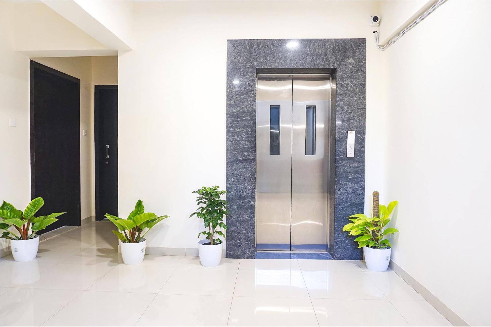 Fabhotel Majestic Luxurious - Nr Rajaram Bhiku Pathare Stadium Poona Buitenkant foto