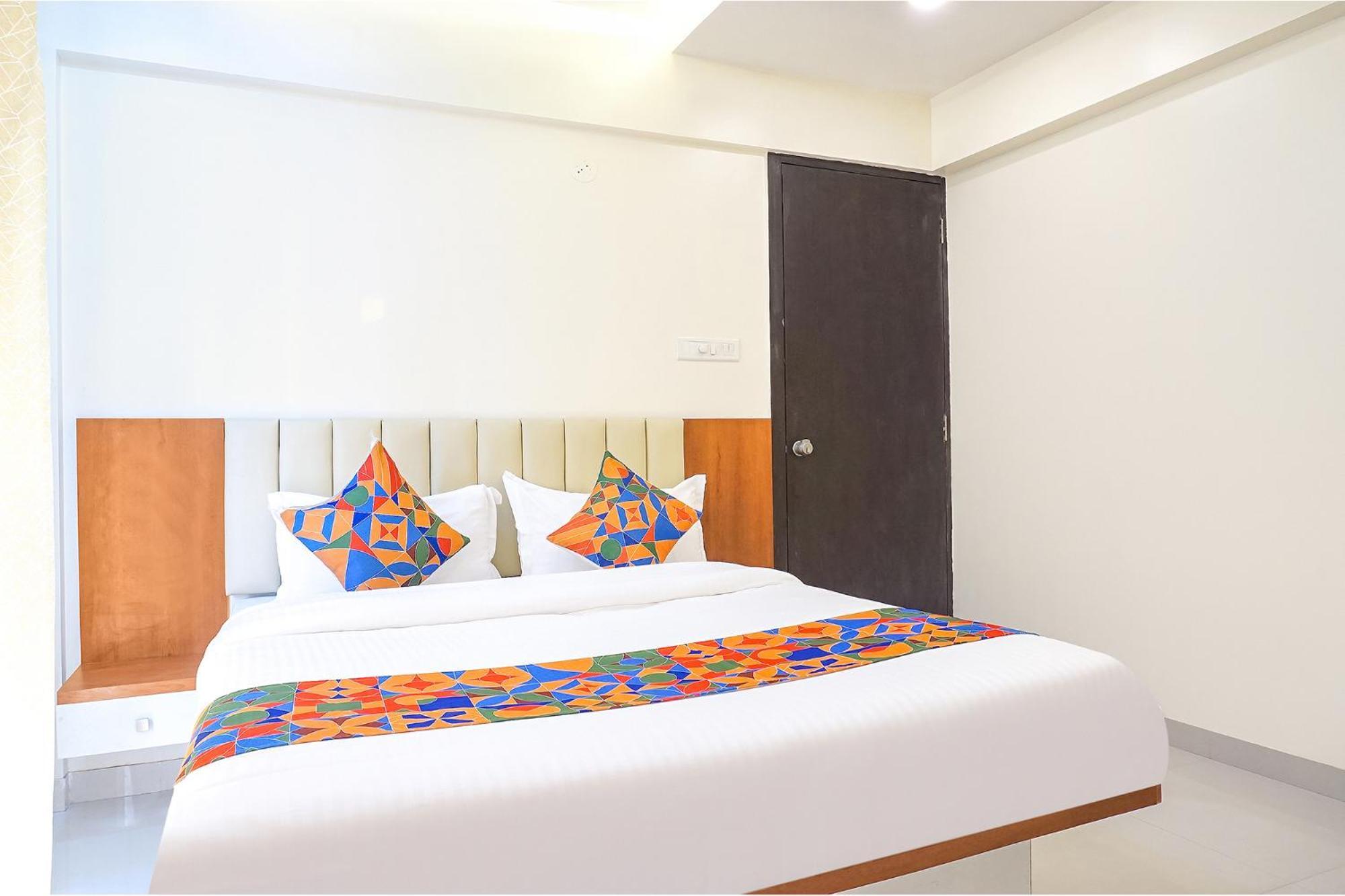 Fabhotel Majestic Luxurious - Nr Rajaram Bhiku Pathare Stadium Poona Buitenkant foto